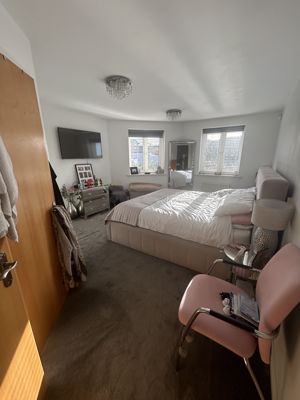 Photo 7- click for photo gallery